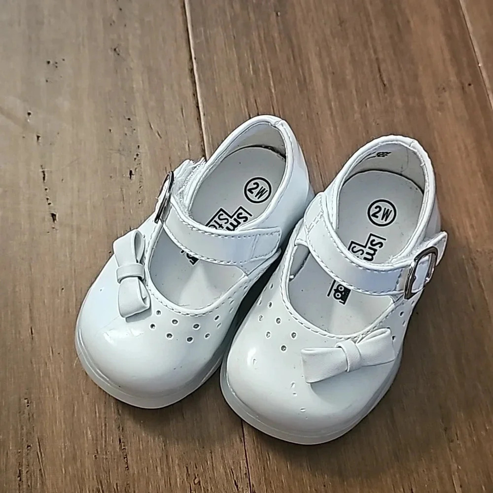 VTG Smart Step Little Girls Patent White Vinyl Shoes sz 2W